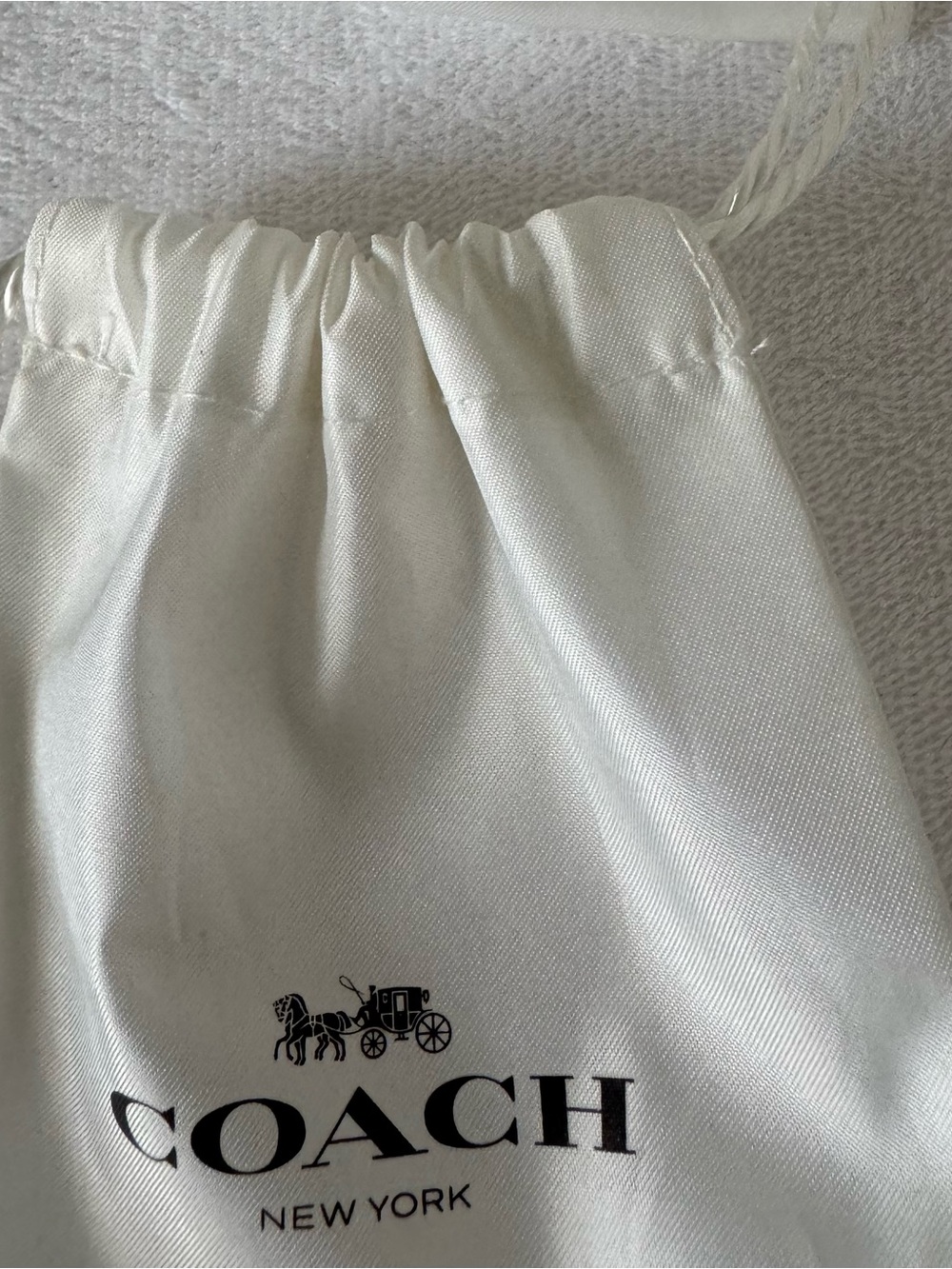 Coach White Drawstring Dust Bag Set - Multiple Logo Pouches - Picture 4 of 9